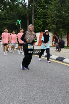 Runner Photo 4300420