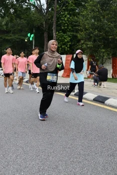 Runner Photo 4300425