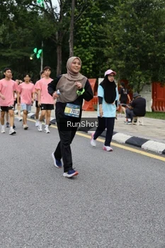 Runner Photo 4300427