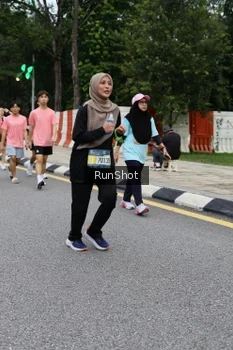 Runner Photo 4300429