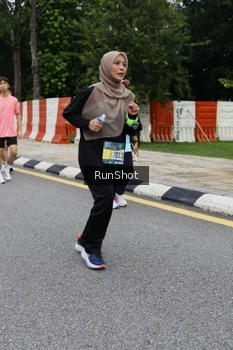 Runner Photo 4300437