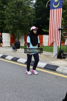 Runner Photo 4300443