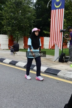 Runner Photo 4300445