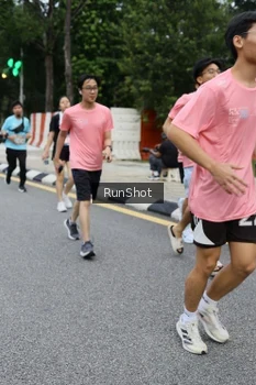 Runner Photo 4300447