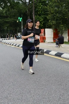 Runner Photo 4300477