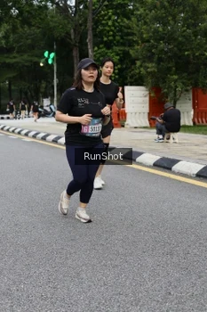 Runner Photo 4300478