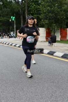 Runner Photo 4300488