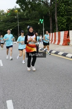 Runner Photo 4300493