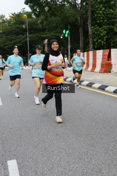 Runner Photo 4300502