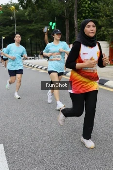 Runner Photo 4300505