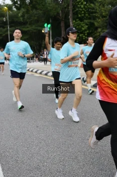 Runner Photo 4300517