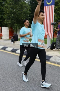 Runner Photo 4300524