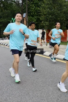 Runner Photo 4300525
