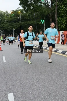 Runner Photo 4300531