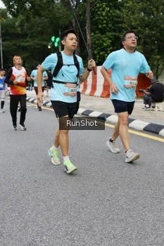 Runner Photo 4300538