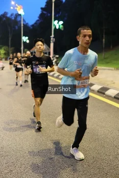 Runner Photo 4300540