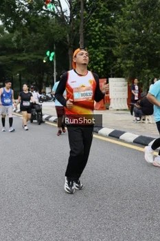 Runner Photo 4300543