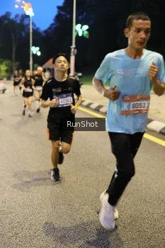 Runner Photo 4300548