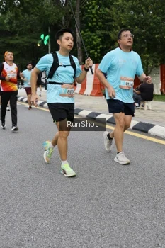 Runner Photo 4300549