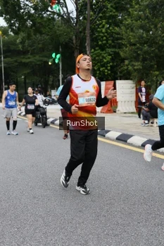 Runner Photo 4300551