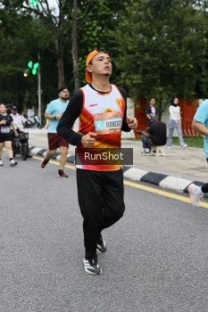 Runner Photo 4300552
