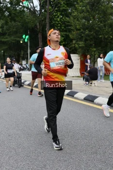 Runner Photo 4300553