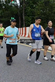 Runner Photo 4300556