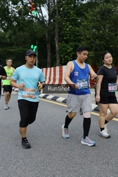 Runner Photo 4300557