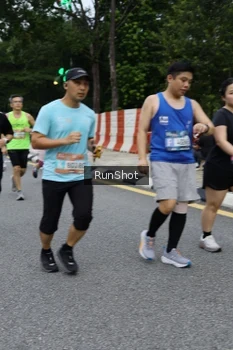Runner Photo 4300558