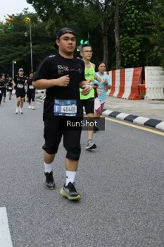 Runner Photo 4300566