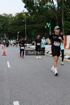Runner Photo 4300580