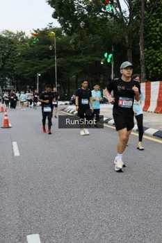 Runner Photo 4300582