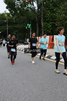 Runner Photo 4300584