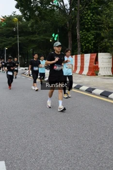 Runner Photo 4300586