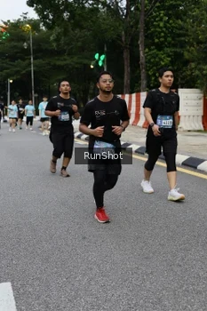 Runner Photo 4300598
