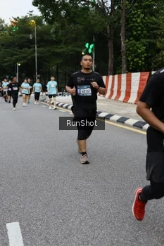 Runner Photo 4300607