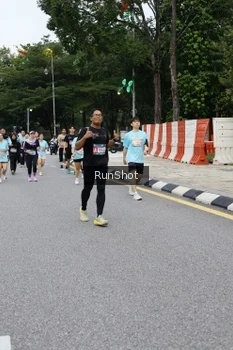 Runner Photo 4300620