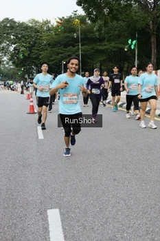 Runner Photo 4300625