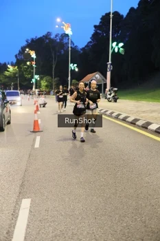 Runner Photo 4300627