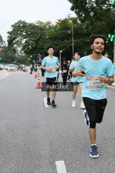 Runner Photo 4300629