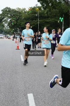 Runner Photo 4300631