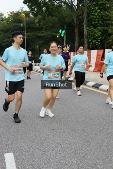 Runner Photo 4300649