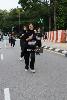 Runner Photo 4300650
