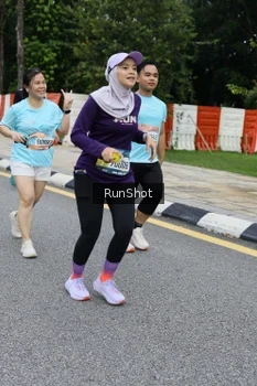 Runner Photo 4300652