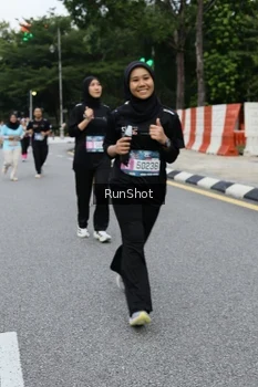 Runner Photo 4300661
