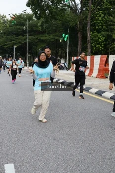 Runner Photo 4300666