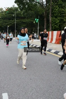 Runner Photo 4300673