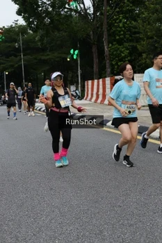 Runner Photo 4300675