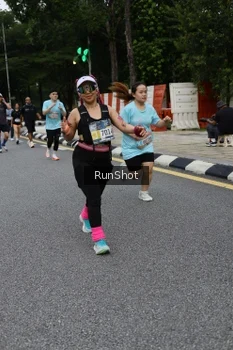 Runner Photo 4300683