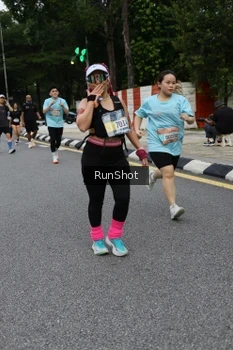 Runner Photo 4300689